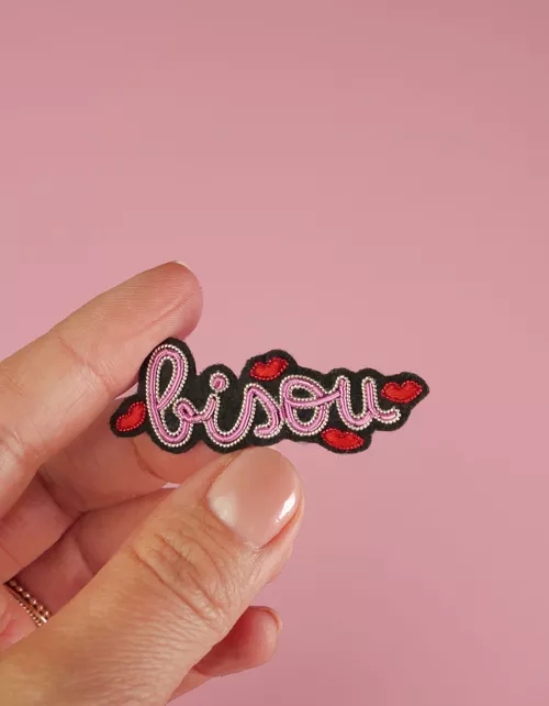 Broche Bisous